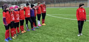 Read more about the article Sporting tytöt 11 aloittavat ensinmäiset sarja-ottelut huomenna 19.5 klo 11.00 Brahekentällä Kristiinankaupungissa